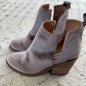 Steve Madden boots size 8